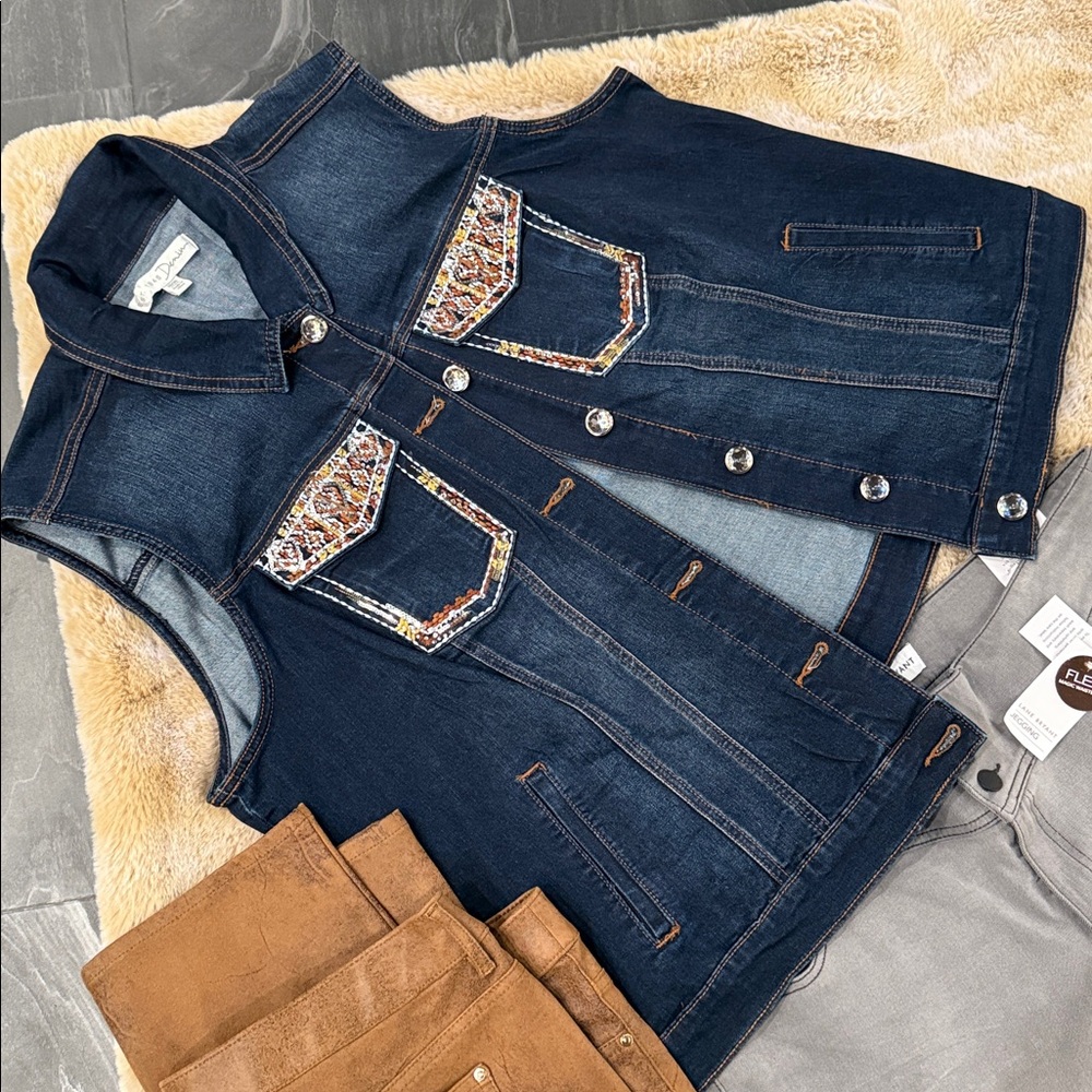 NWOT CATO Denim Vest 18/20W Plus Size Embellished Rhinestone Embroidery Western